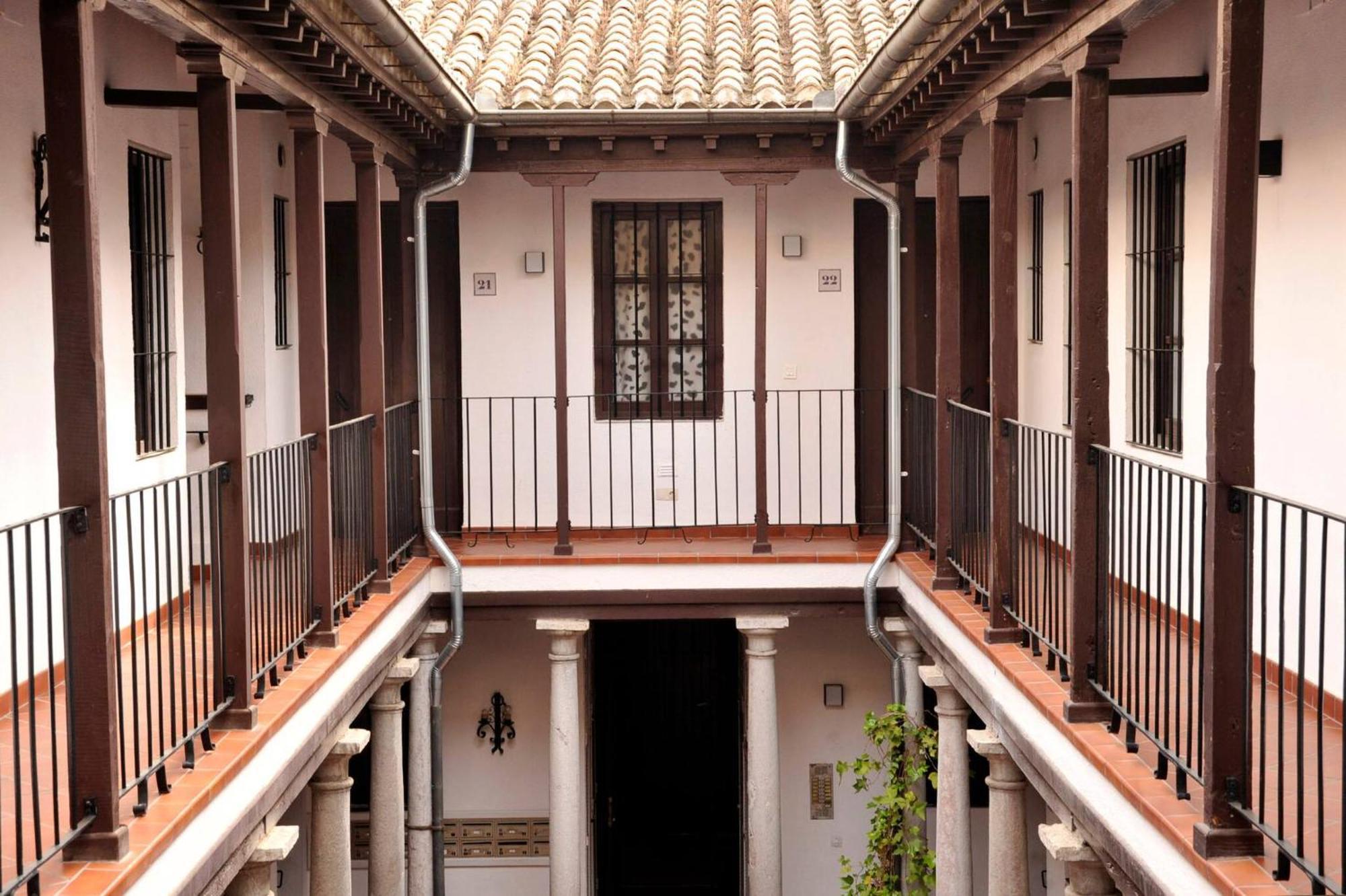 Adanar-Las Columnas Granada Bagian luar foto